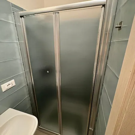 Tirrenia House - Sea Front With Private