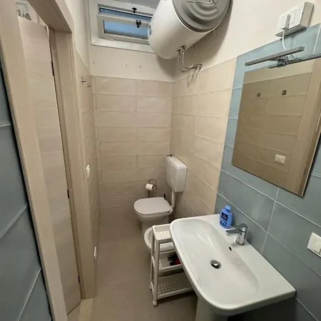 Διαμέρισμα Tirrenia House - Sea Front With Private