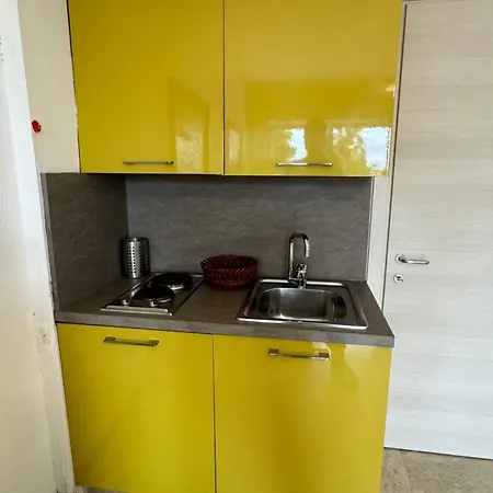 아파트 Tirrenia House - Sea Front With Private *