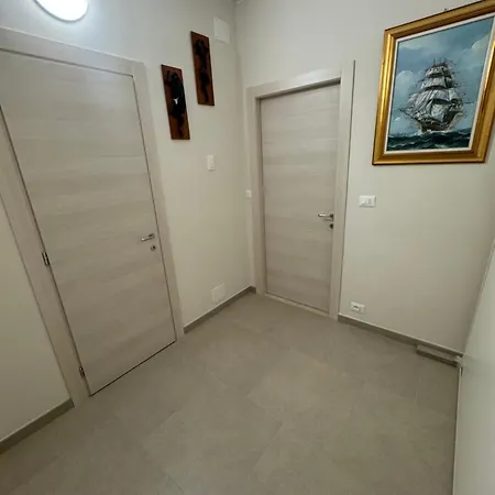 Tirrenia House - Sea Front With Private * Σαν Ρέμο