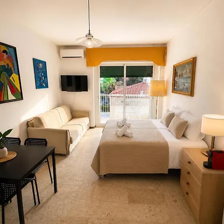 Tirrenia House - Sea Front With Private Apartmán *