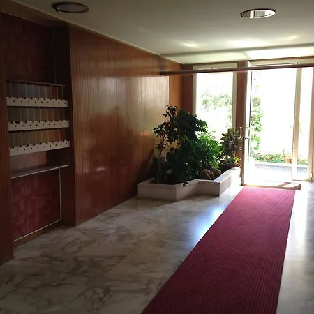 Tirrenia House - Sea Front With Private 아파트 산레모