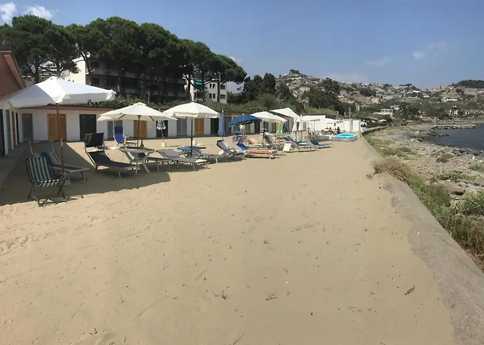 Tirrenia House - Sea Front With Private San Remo
